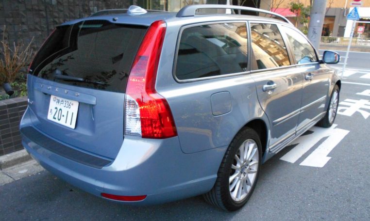 VOLVO V50 AKTIV